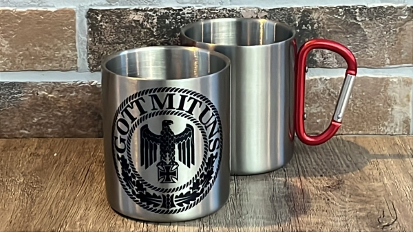 Edelstahltasse mit Karabinerhakengriff - Gott mit uns