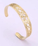 Armspange - Triskele - goldene Optik